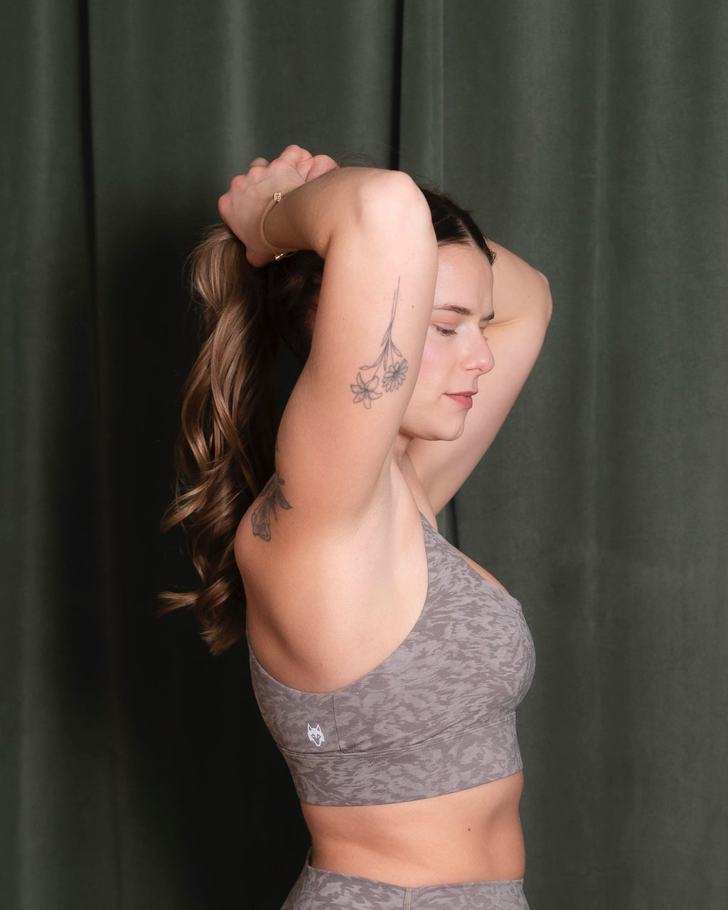 Greyson Women's Midas Wolf Jacquard Sports Bra