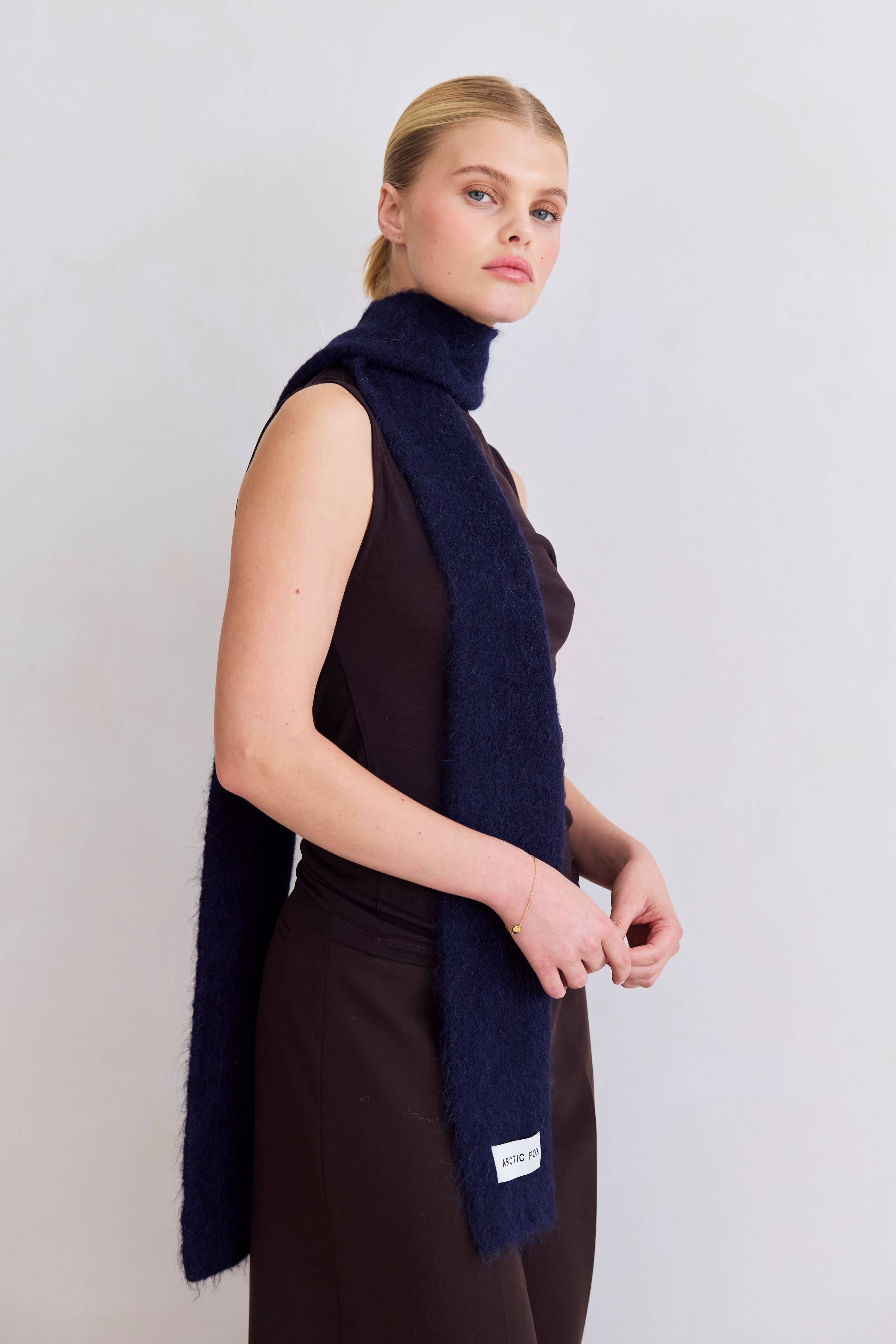 The Alpaca Skinny Scarf - Deep Sea Navy
