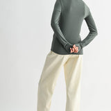 Round Neck Fitted Knit Top