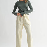 Round Neck Fitted Knit Top