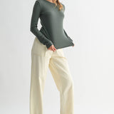 Round Neck Fitted Knit Top